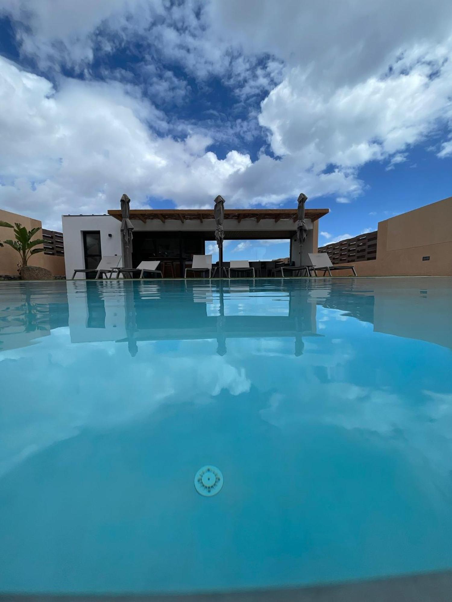Villa Salitre Costa De Antigua Exteriör bild
